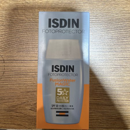 ISDIN Fotoprotector Fusion Water MAGIC ISDIN Fotoprotector Fusion Water MAGIC